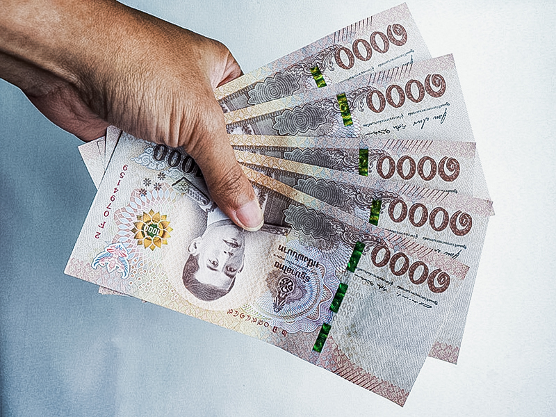 Goed geïnformeerd Thaise baht bestellen