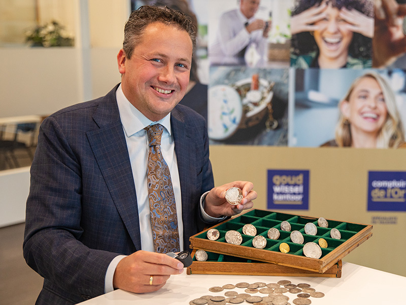 Verzameling verkopen bij Goudwisselkantoor