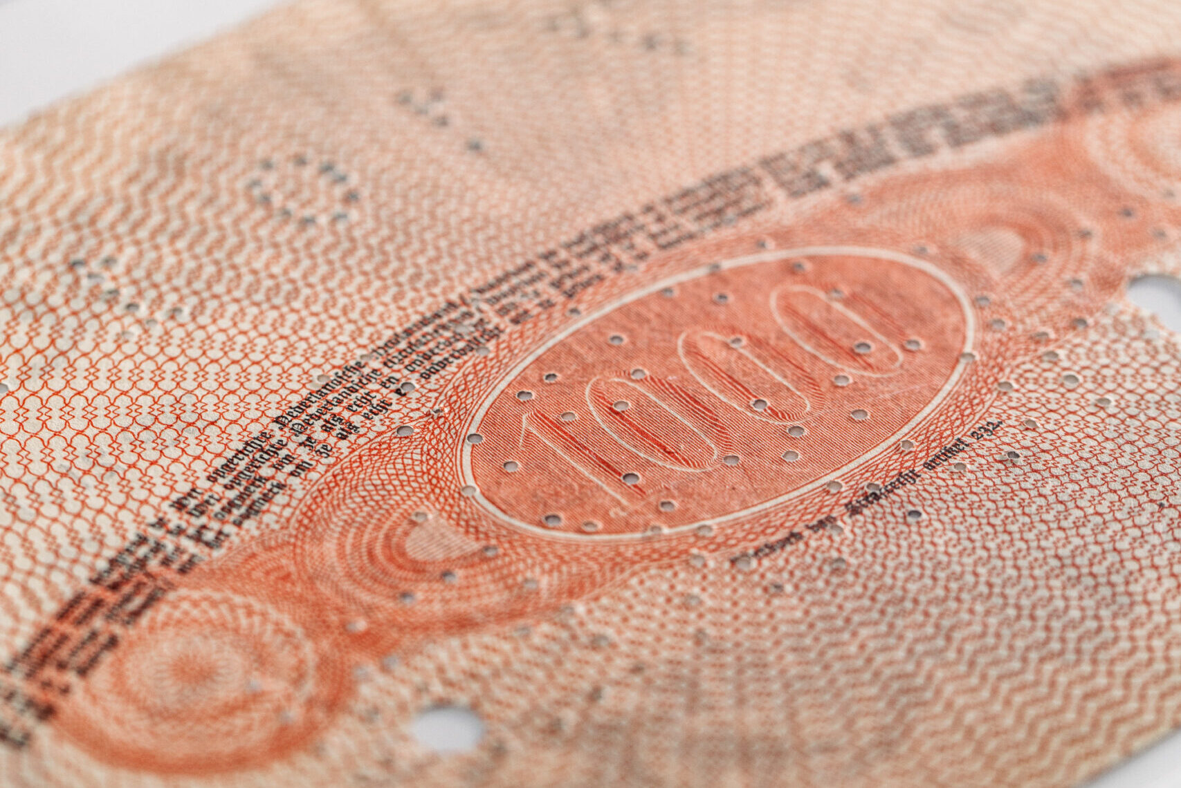 Red backs and little yellow ones