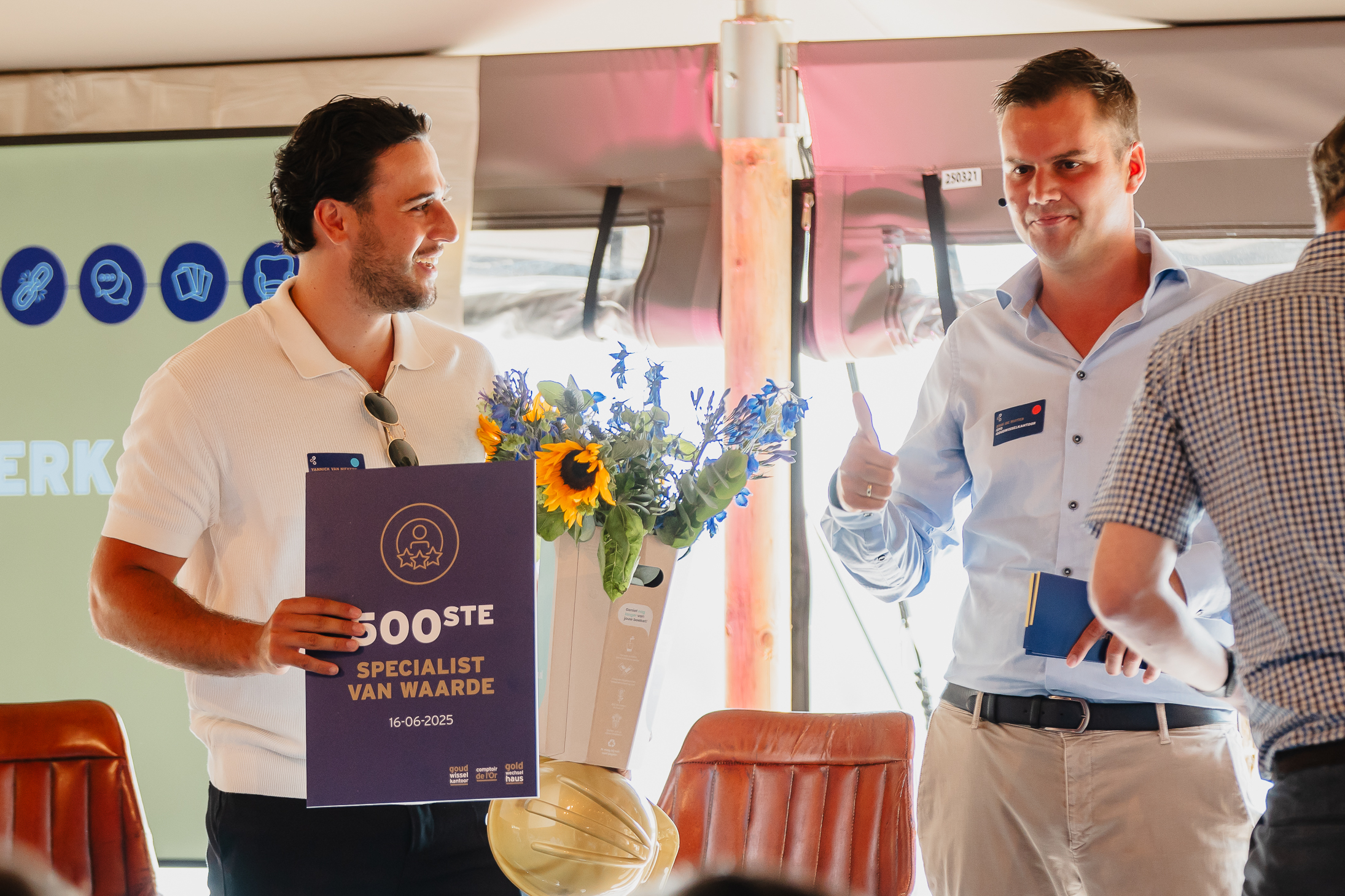 Goudwisselkantoor heet vijfhonderdste collega welkom