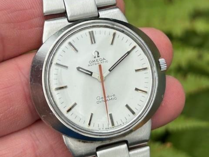 Tijd voor een klassieker: Omega Genève Dynamic 